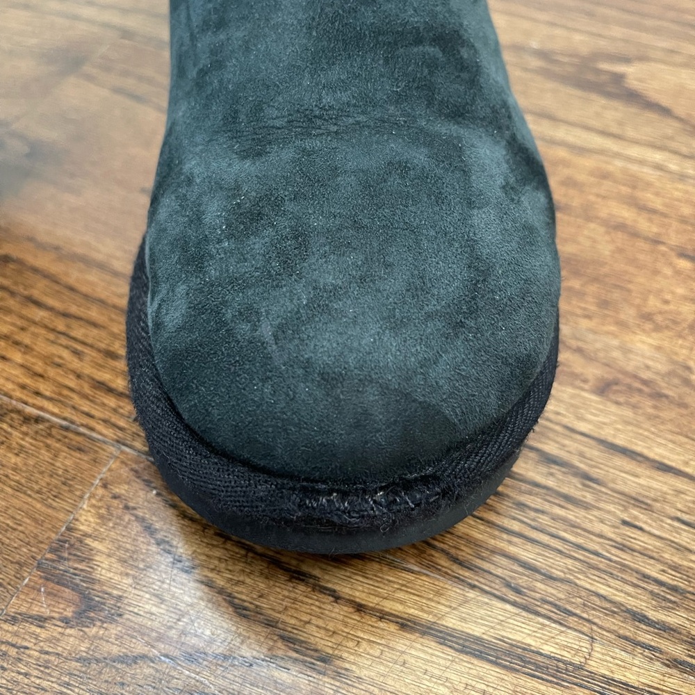 UGG Mini Boots 7 - Picture 10 of 10